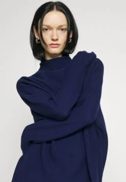 DRYKORN Liora - Trui - Blue 11 DRYKORN Liora - Trui - Blue -Kleding Discountwinkel 028fbaa798bd4d95bd68e531b42eedef