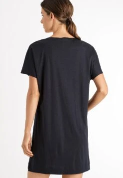 HANRO Laura - Nachtjapon - Midnight -Kleding Discountwinkel 06953f7e188942fd9646820fcd6e8ddf