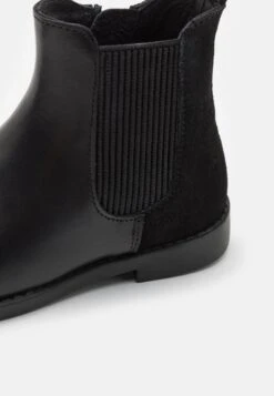 Friboo Leather - Korte Laarzen - Black -Kleding Discountwinkel 13515217c26443ab8cbbd9824fdfd10b