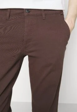 Pier One Chino - Dark Brown 11 Pier One Chino - Dark Brown -Kleding Discountwinkel 14a3817511584a53aef75e06eb0d9f10