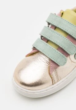 Friboo Leather - Sneakers Laag - Gold -Kleding Discountwinkel 164df975b53f4aae85c0ea26263c4dcb