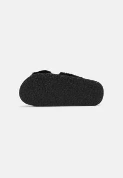 Even&Odd Pantoffels - Black 12 Even&Odd Pantoffels - Black -Kleding Discountwinkel 19854341a67949d4966e981a45ddaeca
