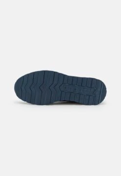 Bugatti Stranger - Sneakers Laag - Dark Blue -Kleding Discountwinkel 1d8f6f26753c4ac3b2acf8486a31938b