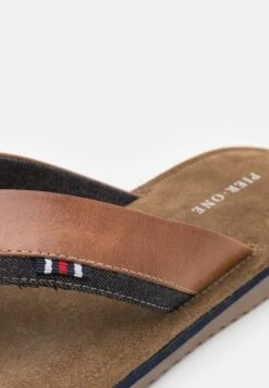 Pier One Leather - Teensandalen - Cognac -Kleding Discountwinkel 1f87f71132da493d87a878e247d137ba