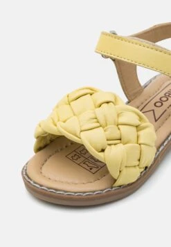 Friboo Leather - Sandalen - Light Yellow -Kleding Discountwinkel 21049a8508c54ab7a4dae975d25f574f