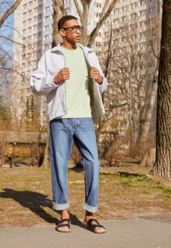 Pier One Unisex - Pantoffels - Black -Kleding Discountwinkel 21323aaf96c24ccbb412a95ef516eddd