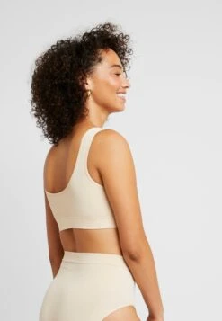 Magic Bodyfashion Comfort Bra - Bustier - Nude -Kleding Discountwinkel 22e5b1375dc8427e8bffbfac02e66caa