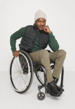 Pier One Bodywarmer - Black 19 Pier One Bodywarmer - Black -Kleding Discountwinkel 336bb9182f0a4a37bec68dd5919004c6