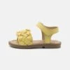 Friboo Leather - Sandalen - Light Yellow -Kleding Discountwinkel 3f03abf401fc4d1aa556e01ccd1b9e1a