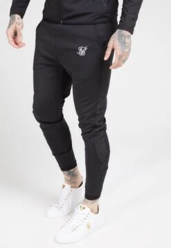SikSilk Creased Pants - Trainingsbroek - Black -Kleding Discountwinkel 425be79de754423abedec1576aee96ac