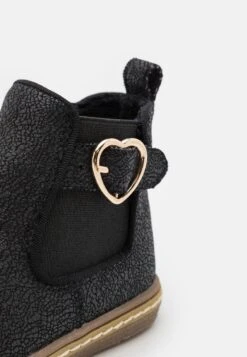 Friboo Korte Laarzen - Black -Kleding Discountwinkel 479aef6e2d0346e7bcb0456f4e766a74