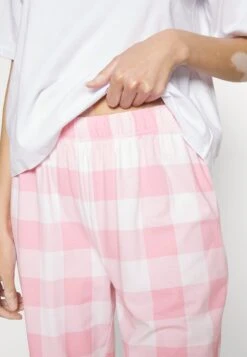 Anna Field Pyjama - Pink -Kleding Discountwinkel 4ae8d95ed2484ed384d9093a30ce715a