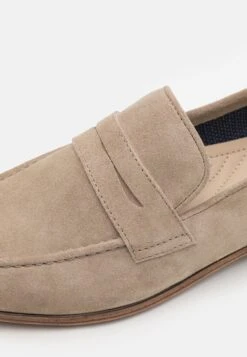 Pier One Leather - Instappers - Beige -Kleding Discountwinkel 52d211ef3a154ec88c15f789062f84e4