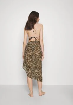 Bruno Banani Pareo - Strandaccessoire - Leo -Kleding Discountwinkel 59919bffd6f948c397646b67ab8cb859