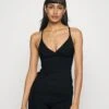 Seafolly Collective Wrap Front Singlet - Bikinitop - Black 2 Seafolly Collective Wrap Front Singlet - Bikinitop - Black -Kleding Discountwinkel 612559b0f2a74e869b365522142e4d24