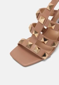 Steve Madden Capri - Sandalen - Nude -Kleding Discountwinkel 651110374baa4a95834595cb115f1df3