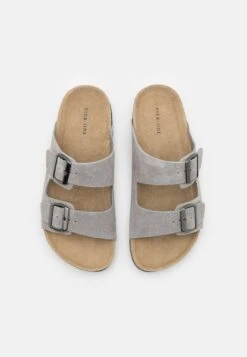Pier One Leather Unisex - Pantoffels - Grey -Kleding Discountwinkel 6e172422b00e484a8ac21c5f565af9d6