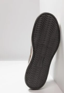 Skechers Moreno - Sneakers Laag - Taupe -Kleding Discountwinkel 6ea3e5982b3a4b8b917daac804967e26