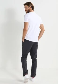 Pier One 2 Pack - T-Shirt Basic - White -Kleding Discountwinkel 713a3334180c436b91794219a10b6498