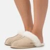 Ugg Scuffette - Pantoffels - Mustard Seed/Natural -Kleding Discountwinkel 71744e0028554ac09bd5778e810b9ca8