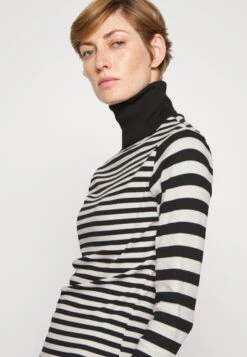 Leon Long Sleeve - Longsleeve - Zebra -Kleding Discountwinkel 743595dfb6274b09b26dd9942918a218