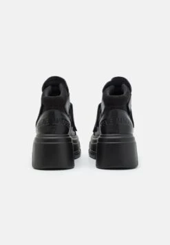 Steve Madden Trimmers - Sneakers Hoog - Black -Kleding Discountwinkel 7aebe800ba9f48e09785964fd2d4dc45