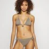 Bruno Banani Triangle Set - Bikini - Stone -Kleding Discountwinkel 7db2b41b4ac44ca9a29b391bf5278628