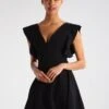 Wal G Lucia V Neck Frill Sleeve Skater Dress - Cocktailjurk - Black -Kleding Discountwinkel 82263e190c16482eb3cbcfeeb0b1c921