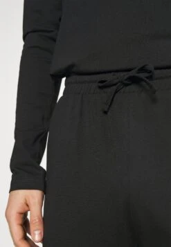 Pier One Pyjama - Black -Kleding Discountwinkel 842cc55e81224f6ca06ad94aae25d25c