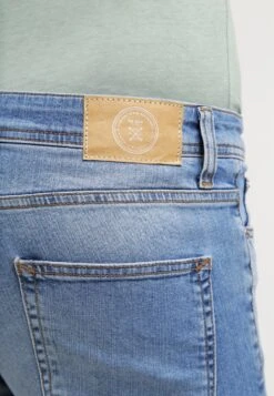 Pier One Slim Fit Jeans - Light Blue Denim -Kleding Discountwinkel 86616cf9595a4cd4a68ac3c4756a4ad3