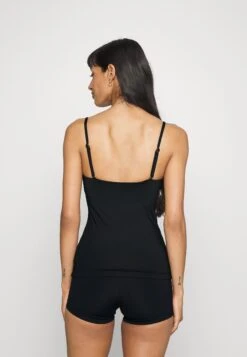 Seafolly Collective Wrap Front Singlet - Bikinitop - Black -Kleding Discountwinkel 87d41f5f84ef49eeb3a8f18592cc4281