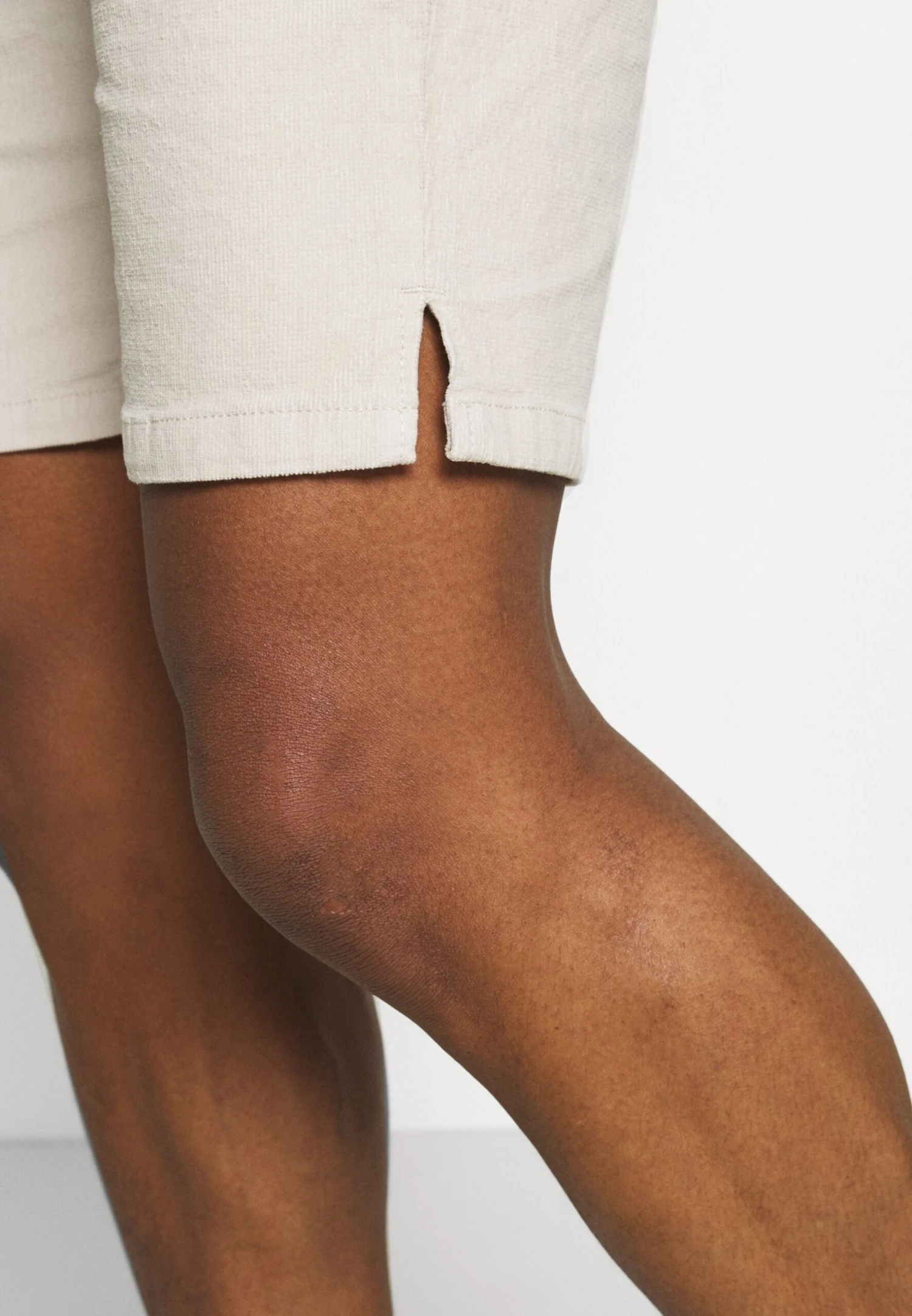 Redefined Rebel Joey - Shorts - Stone 7 Redefined Rebel Joey - Shorts - Stone - Afbeelding 5