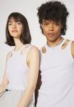 YOURTURN Unisex - Top - White 11 YOURTURN Unisex - Top - White -Kleding Discountwinkel 8ff9e4be9ad0402da2b149f952dd547f