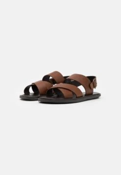 Pier One Unisex - Sandalen - Cognac 13 Pier One Unisex - Sandalen - Cognac -Kleding Discountwinkel 93d59b6c78964396a0134fb24776a5f7