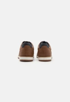 Pier One Sportieve Veterschoenen - Cognac -Kleding Discountwinkel 93d873450820490c9e77eb6718fb66c3