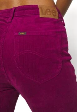 Lee Breese - Flared Jeans - Foxy Violet -Kleding Discountwinkel 94d468d86dc349c79dae4f07a41c5e2c