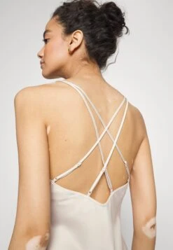 Anna Field Bridal Nightie / 003 - Off-White - Nachtjapon - 003 - Off-White -Kleding Discountwinkel 9c3870beb15a4e44a97686ec673230cd