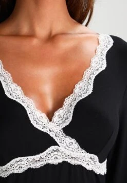 Anna Field Nachtjapon - Black -Kleding Discountwinkel 9cbb26f39b384778a8a395532fe9436b