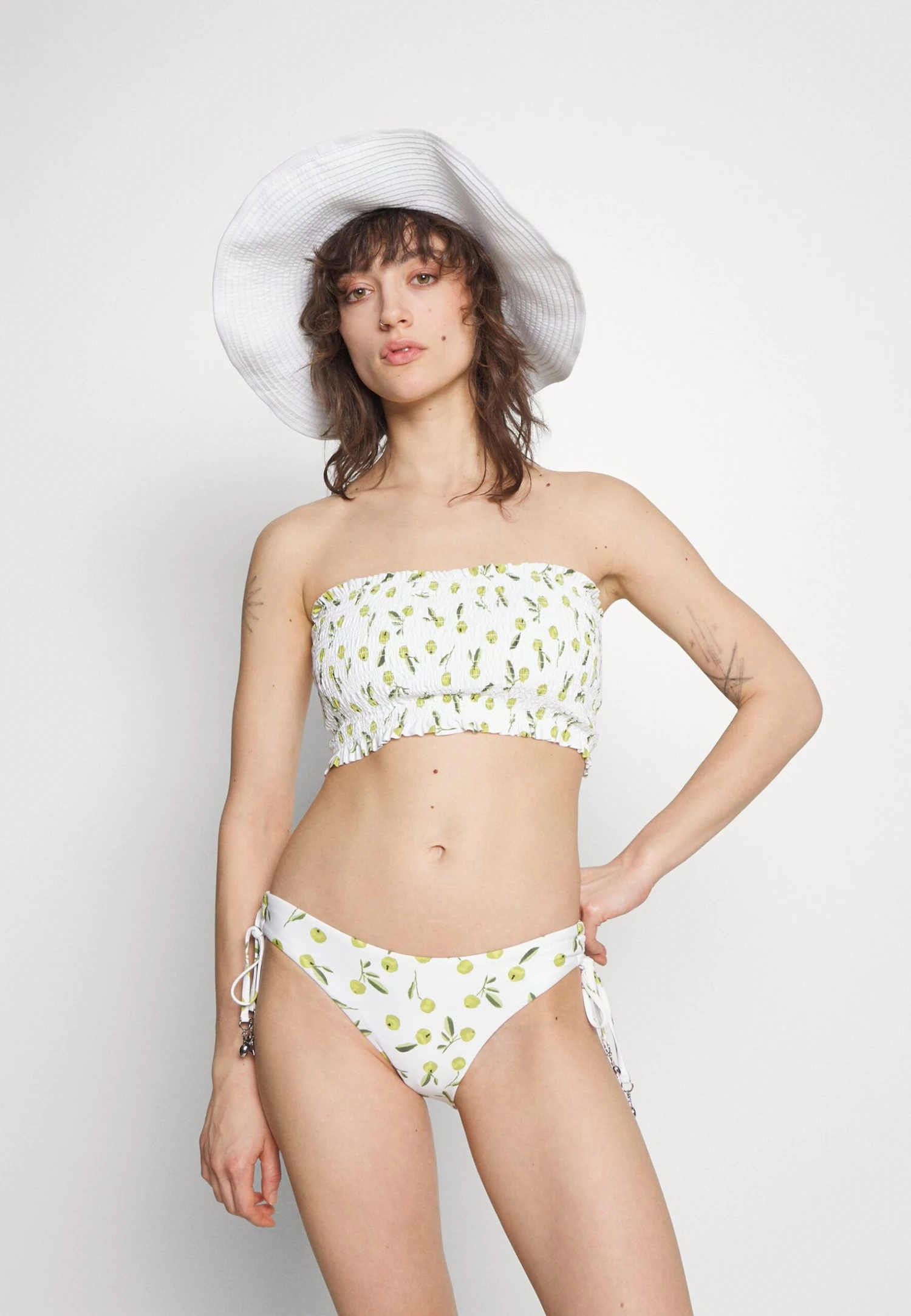 Seafolly Summer Crush Loop Tie Side Pant - Bikinibroekje - Soft Olive 4 Seafolly Summer Crush Loop Tie Side Pant - Bikinibroekje - Soft Olive - Afbeelding 2