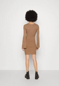 Even&Odd Knit Loose Fit Flared Sleeves Dress - Gebreide Jurk - Camel -Kleding Discountwinkel a23ed7db08e747158081f9e23ee8b51d