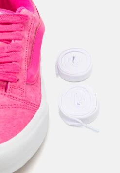 Vans Knu Skool Unisex - Skateschoenen - Pink Glow -Kleding Discountwinkel a59914d850ec4203990fc5f6b9449100