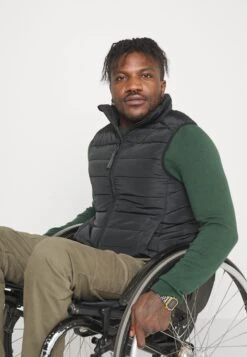 Pier One Bodywarmer - Black 17 Pier One Bodywarmer - Black -Kleding Discountwinkel a6287727bfd1418cabf8305da2875468