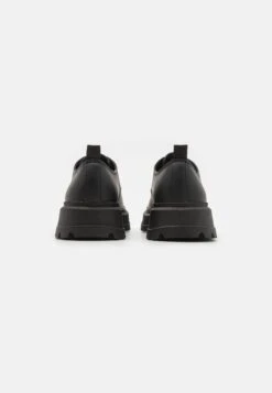 YOURTURN Unisex - Veterschoenen - Black 10 YOURTURN Unisex - Veterschoenen - Black -Kleding Discountwinkel aaae83047a954d1aab81392769433db6