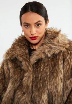 Faina Dulcey - Winterjas - Braun -Kleding Discountwinkel af5981b9802a4b5b8f77e55fa77e6624