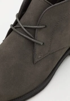 Pier One Unisex - Sportieve Veterschoenen - Grey 13 Pier One Unisex - Sportieve Veterschoenen - Grey -Kleding Discountwinkel b251e44b3e5a412c95b96877ca3c165d