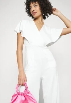 Wedding Betty V Neck Wrap - Jumpsuit - White 12 Wedding Betty V Neck Wrap - Jumpsuit - White -Kleding Discountwinkel b2be8dc283c04e949a194b3f609b96e3