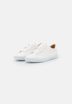 ESPRIT Sneakers Laag - Off White 10 ESPRIT Sneakers Laag - Off White -Kleding Discountwinkel b49d9d600f6d4d4ea148a95a6a6a58c5