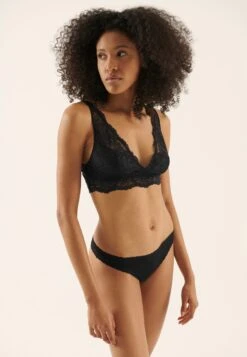 Anna Field 3 Pack - Bustier - Black/Beige/Dark Red -Kleding Discountwinkel b60596a11dd64edf9f47647a938a4f68