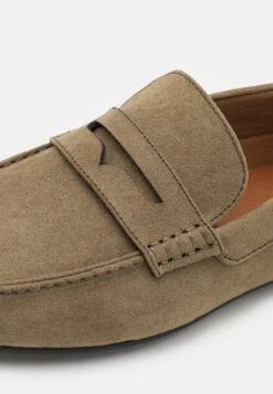 Pier One Unisex - Mocassins - Olive -Kleding Discountwinkel b83ce5023459458684cd77d6054024cf