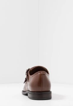 Pier One Instappers - Cognac 11 Pier One Instappers - Cognac -Kleding Discountwinkel bf250bed9af646408506f1f350832744